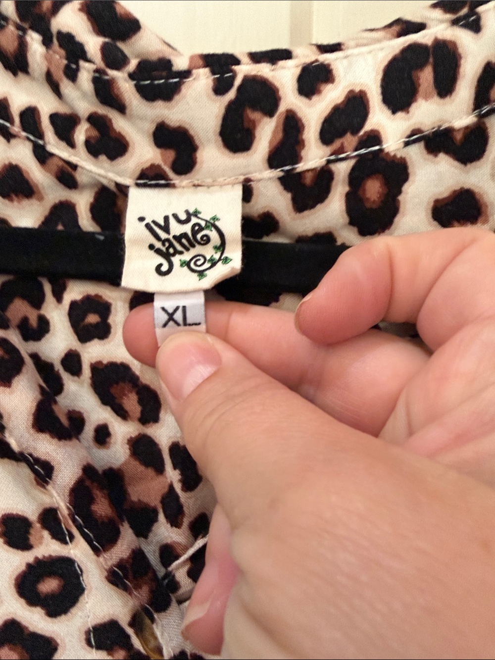 ivy jane Pink Leopard Button-Front Ruffle Sleeve Top - Picture 2 of 5